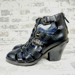 Kenneth Cole Black Leather Buckle Straps Block Heel Back Zip Ankle Boots D785